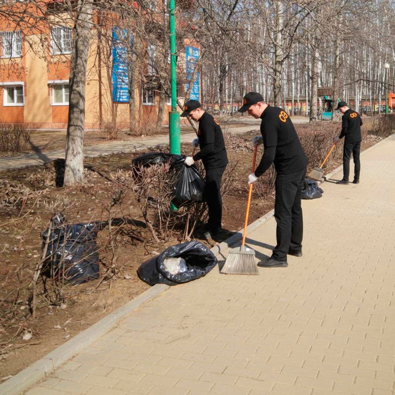 Уборка территории  в Новом Осколе